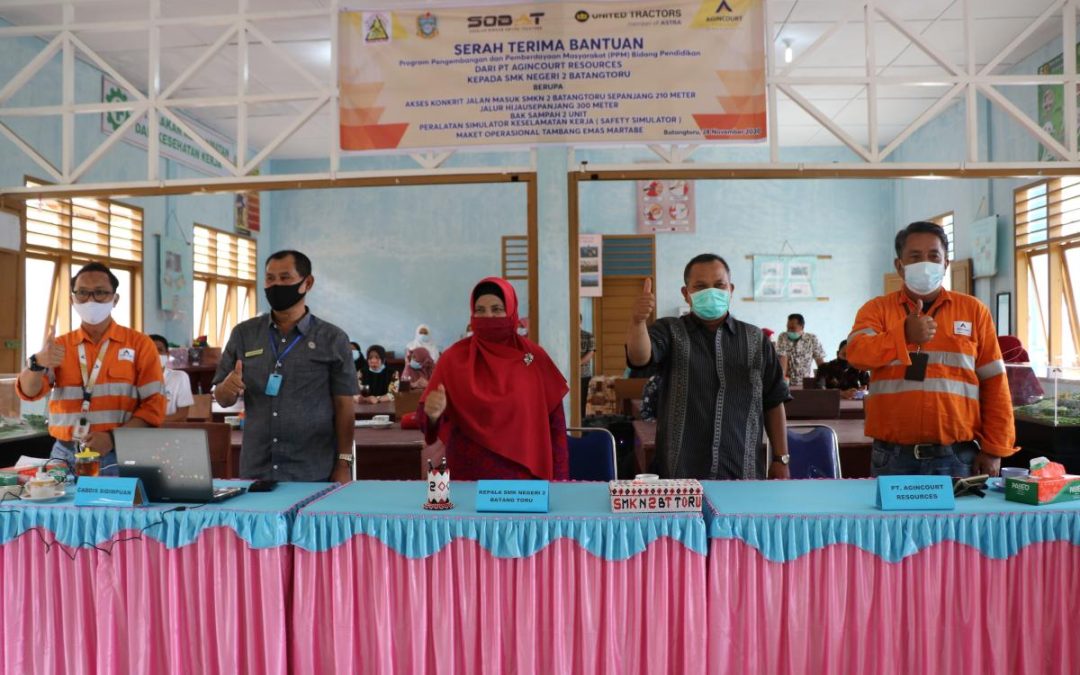 Siaran Pers Tambang Emas Martabe Berikan Bantuan Infrastruktur dan Sarana Pembelajaran ke SMKN 2 Batangtoru