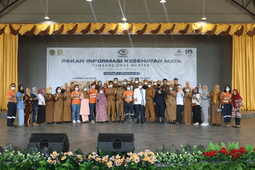 Foto 1: PT Agincourt Resources menggelar Pekan Informasi Kesehatan Mata di Batangtoru, Tapanuli Selatan, Sumatra Utara, 12 September 2022. (Dok: PTAR)