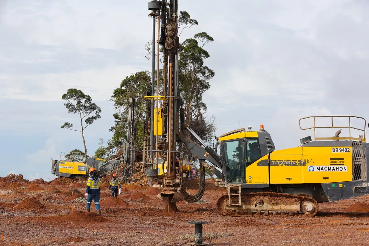 Excavation Processes in Underground Mines