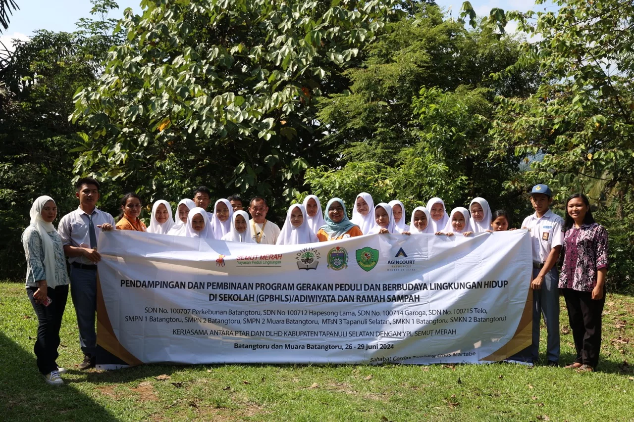 Nurturing Environmental Awareness from an Early in 10 Partner Schools towards Adiwiyata Certification 