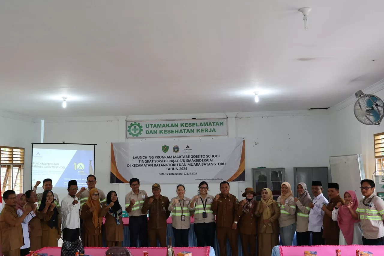 Martabe Goes to School dan Martabe Mengajar Wujudkan Masa Depan Cerah Pendidikan Lokal 