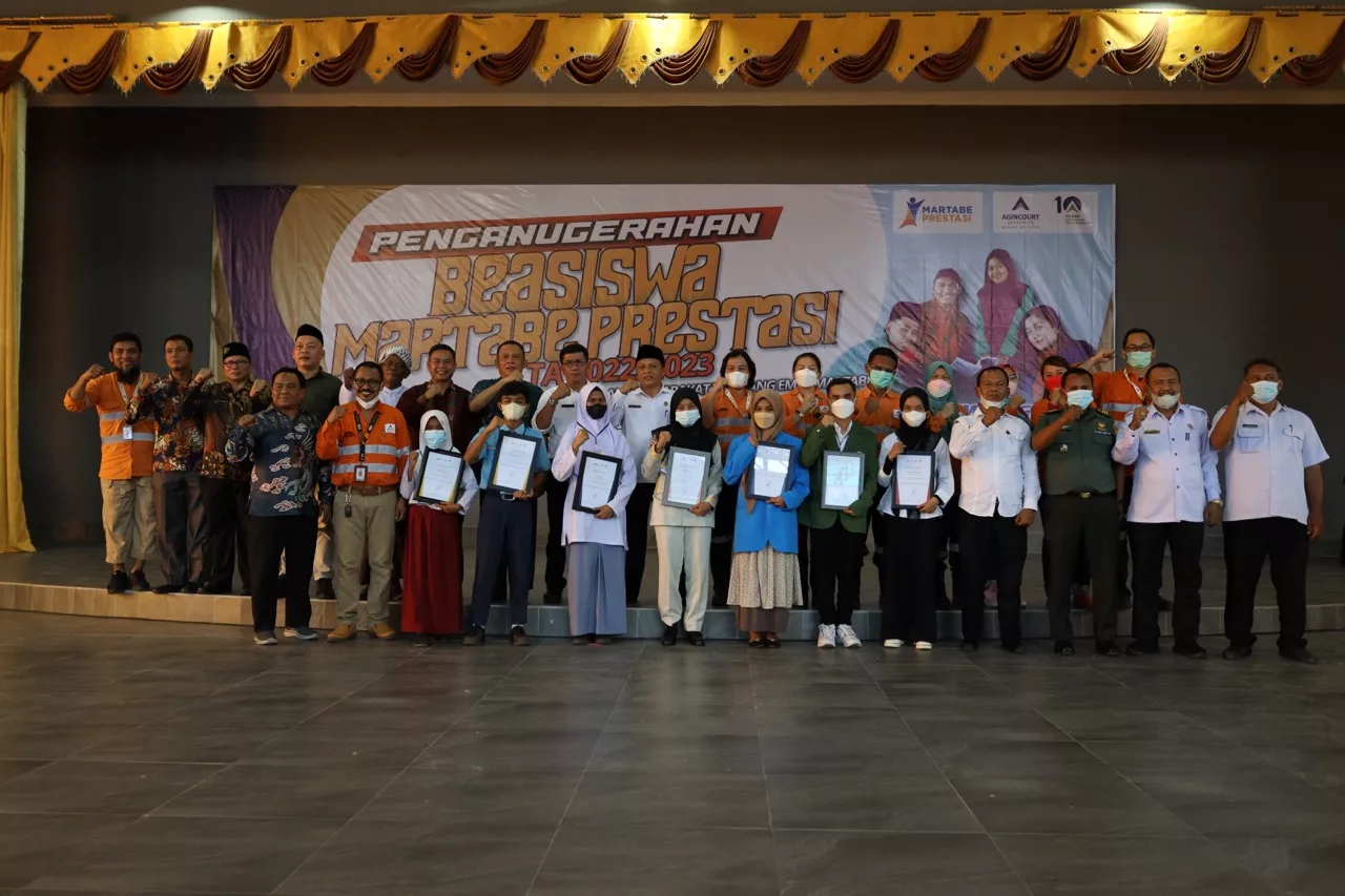 Agincourt Resources Award Martabe Prestasi Scholarships to 288 Students