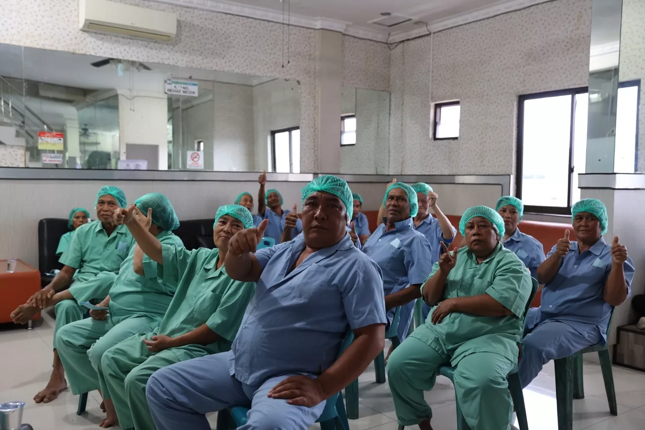 Martabe Gold Mine’s Free Cataract Surgery 327 Eyes Restored to Vision in Pematang Siantar