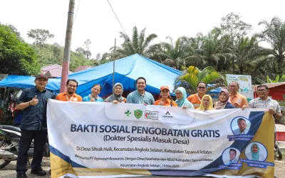 Photo 1: PT Agincourt Resources presents a corporate social responsibility initiative of free medical treatment through Specialist Doctors Enter Village Program in Sihuik Huik Village, South Angkola, South Tapanuli, May 2024. (Doc: PTAR)