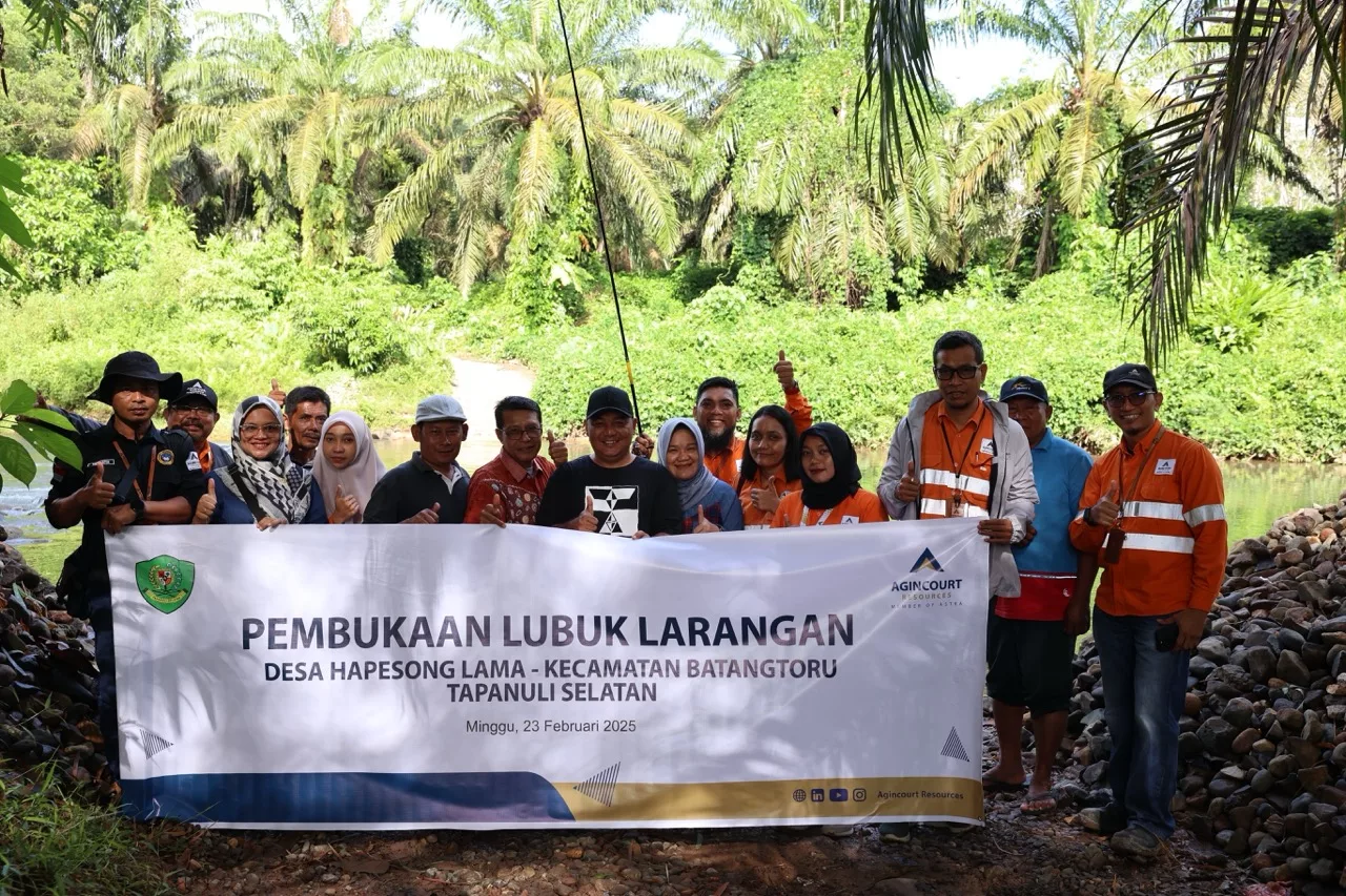 On Sunday, February 23, 2025, Agincourt Resources participated in the opening of the lubuk larangan (restricted fishing area) in Hapesong Lama Village