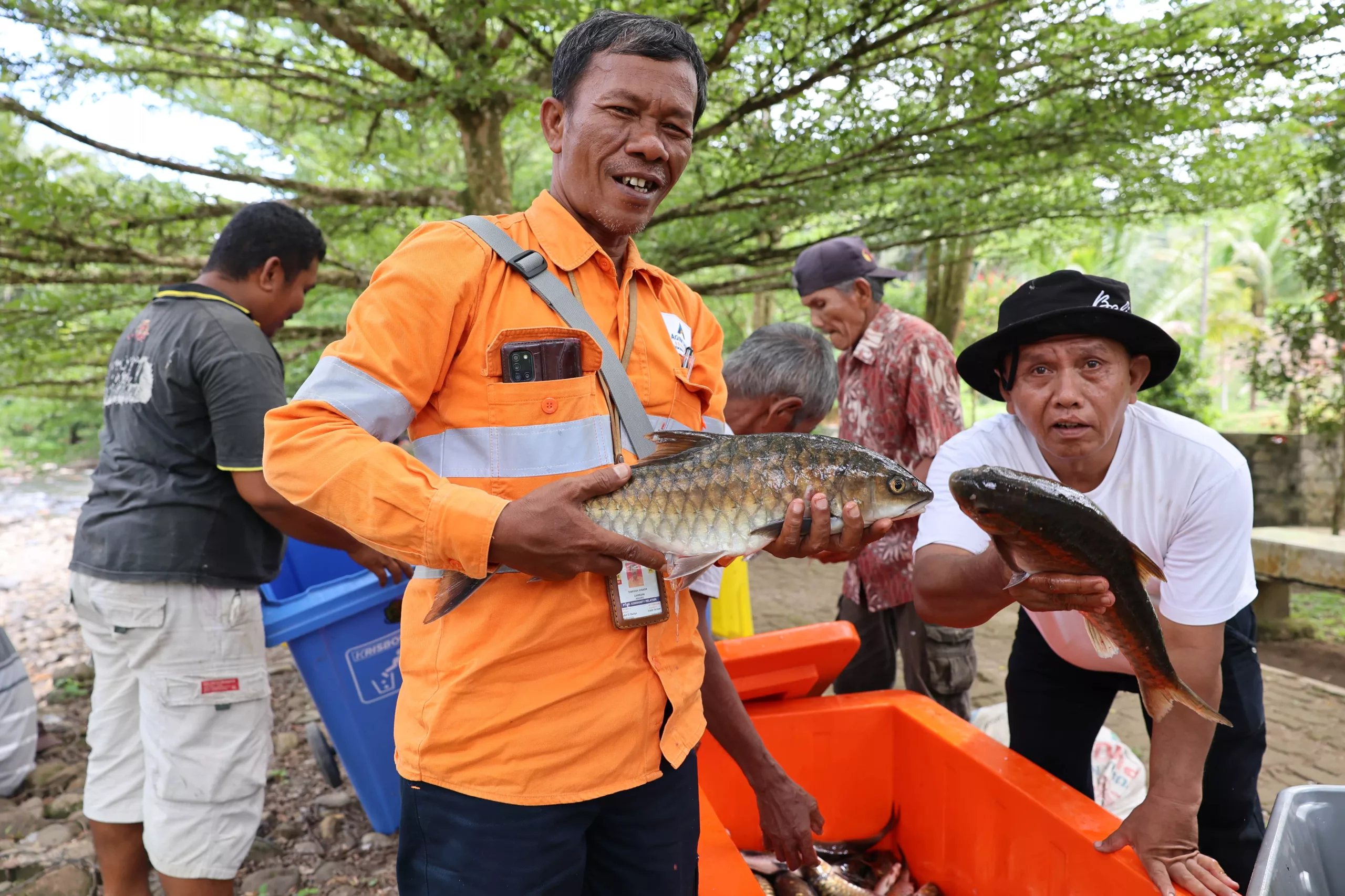 panen-berkah-250-kilogram-ikan-endemik-lubuk-larangan-garoga-hasilkan-rp64-juta-untuk-kesejahteraan