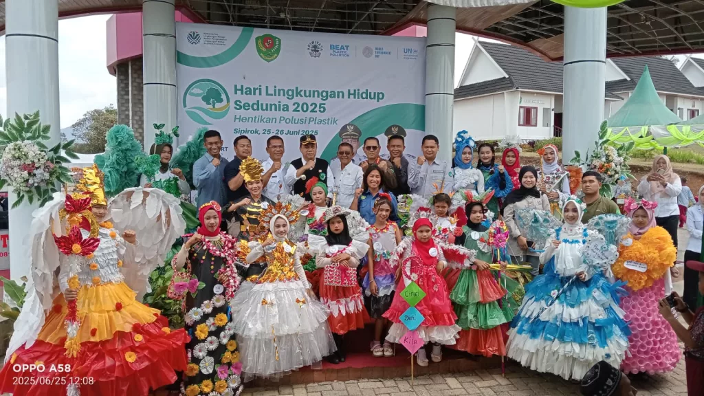 agincourt-resources-wujudkan-komitmen-lingkungan-dalam-peringatan-hari-lingkungan-hidup-sedunia-2025-dorong-pengurangan-polusi-plastik-di-tapanuli-selatan