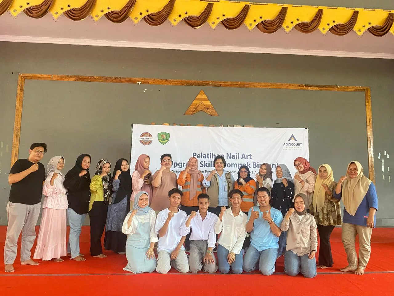 mengasah-keterampilan-membangun-kemandirian-agincourt-resources-dorong-kreativitas-nail-art