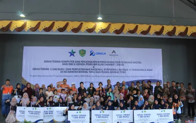 Menyalakan Asa dan Cita melalui Serah Terima Komputer dan Buku untuk PERSADA dan Taman Baca Anak